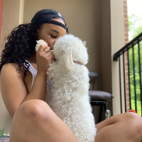 Meet your Posher, Jazmine - Picture 2 of 4